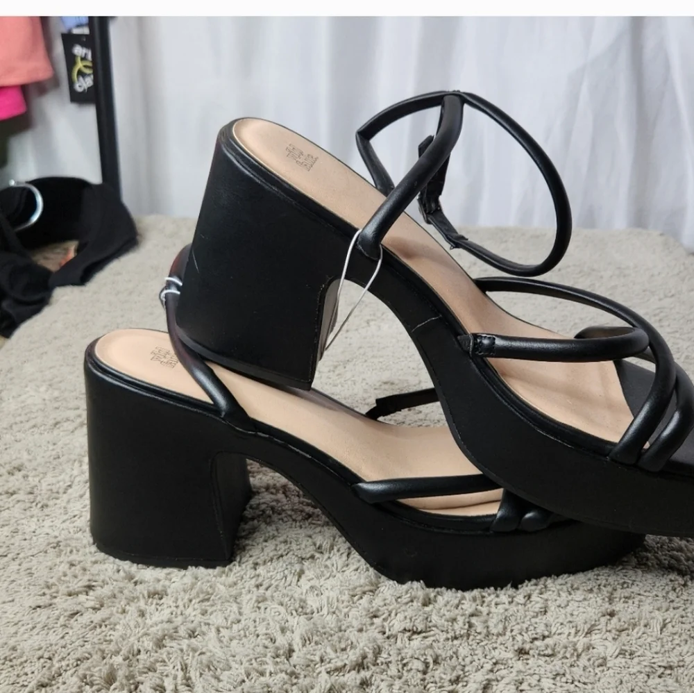 Astro Strappy Platform Heels with Memory Foam Insole 14